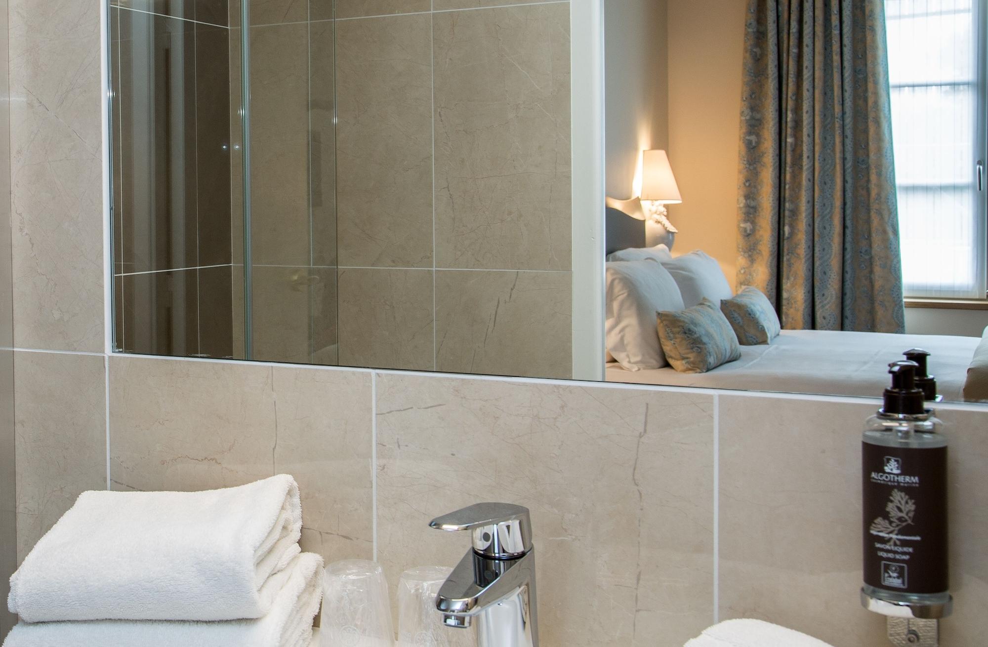 Relais Des Trois Chateaux Hotel-Restaurant - Teritoria Cour-Cheverny Luaran gambar