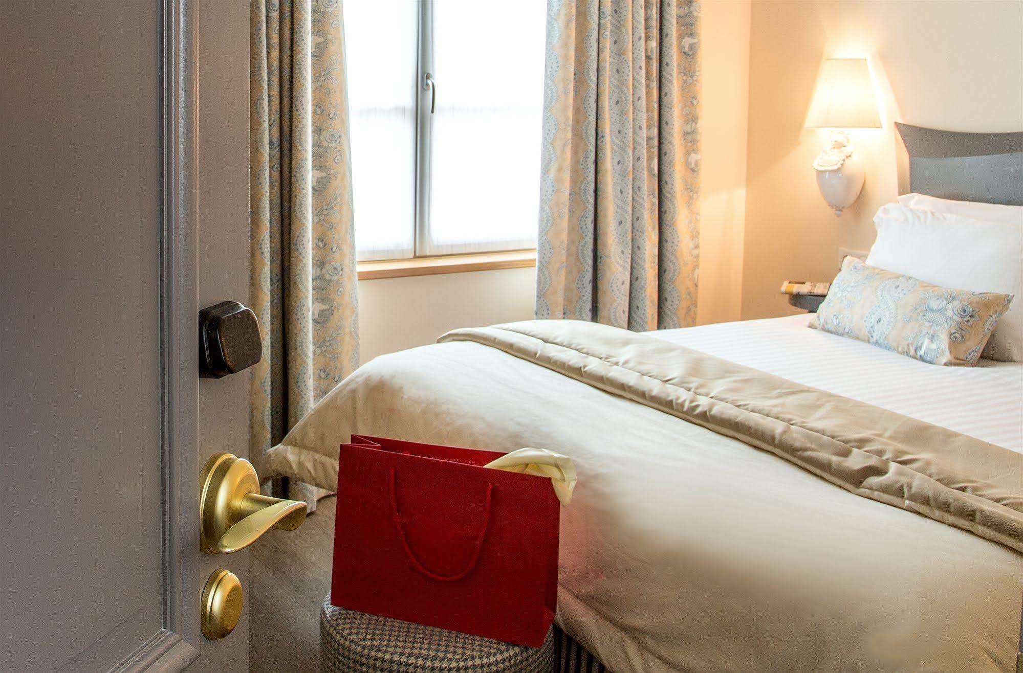 Relais Des Trois Chateaux Hotel-Restaurant - Teritoria Cour-Cheverny Luaran gambar