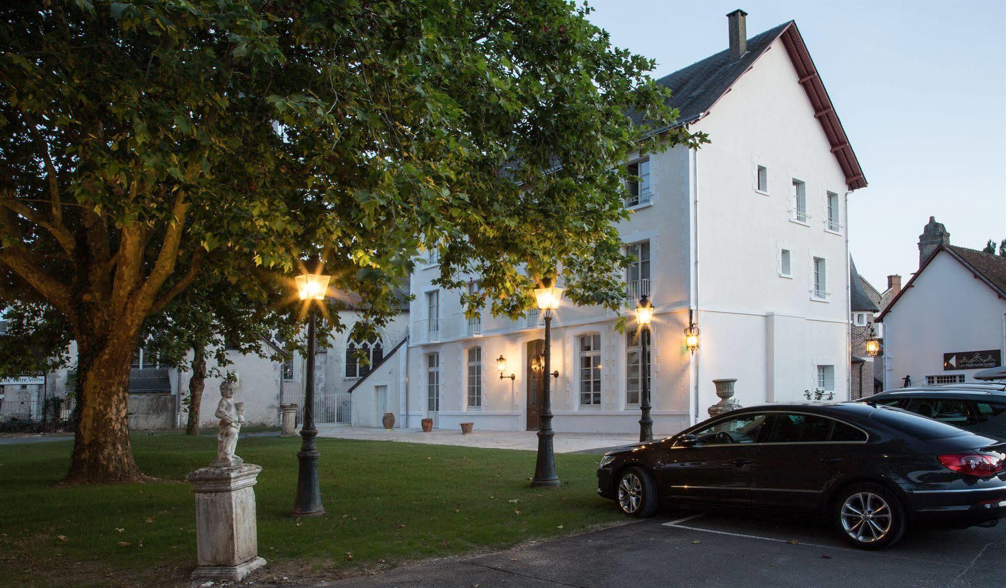 Relais Des Trois Chateaux Hotel-Restaurant - Teritoria Cour-Cheverny Luaran gambar